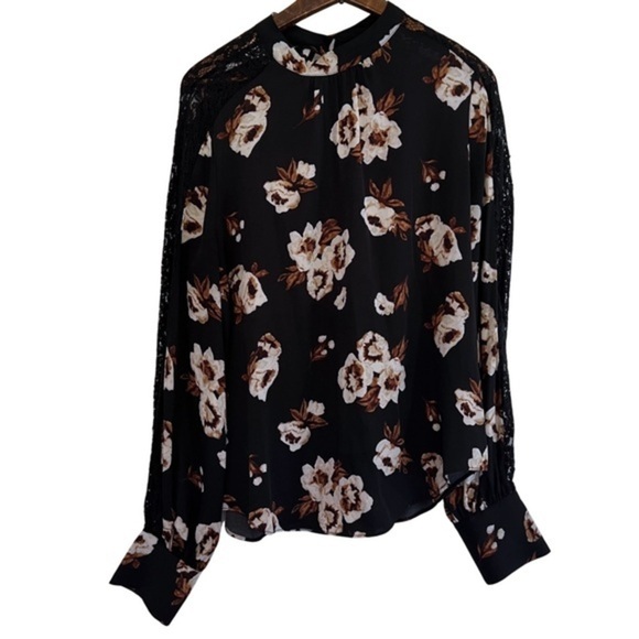 RW & Co. Women's Long Sleeve Black Floral Blouse Lace Sleeves Size Medium - Picture 3 of 9